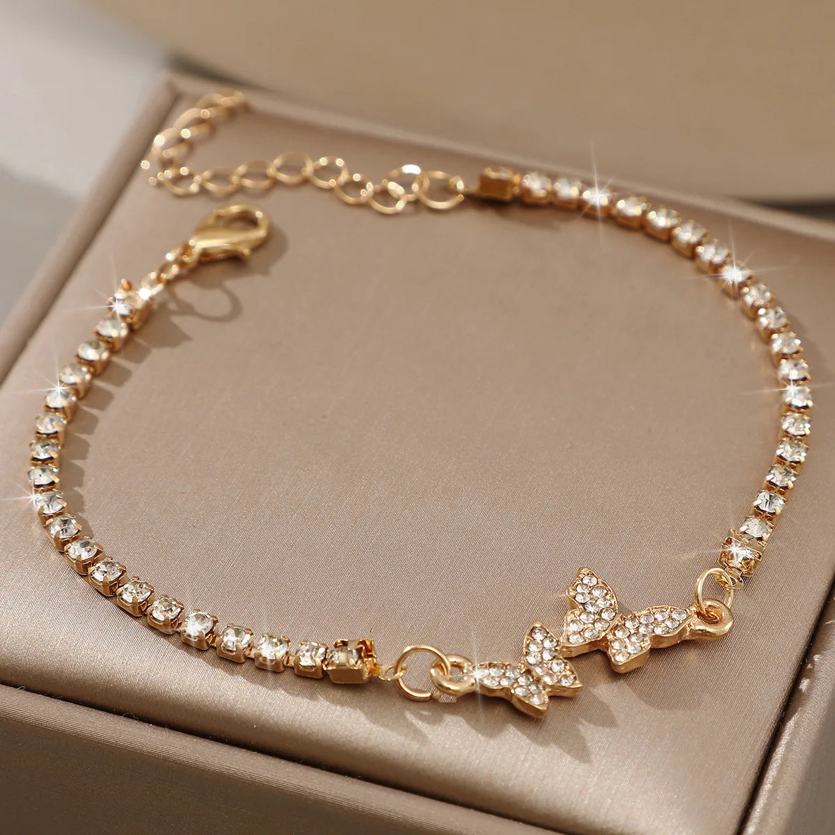 Hot Sale Exaggerate Individuality Metal Smooth Surface Water Drop Bangle for Woman  Adjustable Bracelet Paty Jewelry Daily Wear