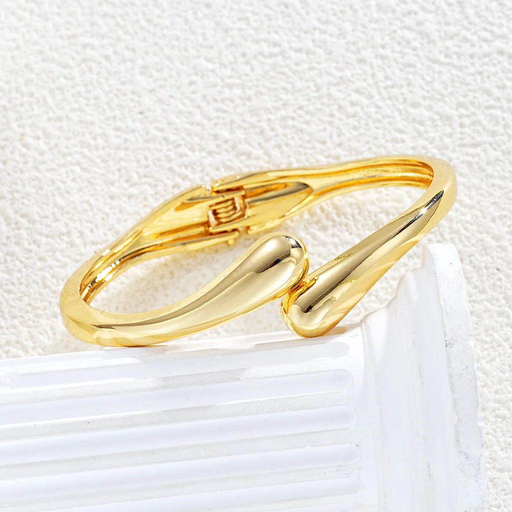 Hot Sale Exaggerate Individuality Metal Smooth Surface Water Drop Bangle for Woman  Adjustable Bracelet Paty Jewelry Daily Wear