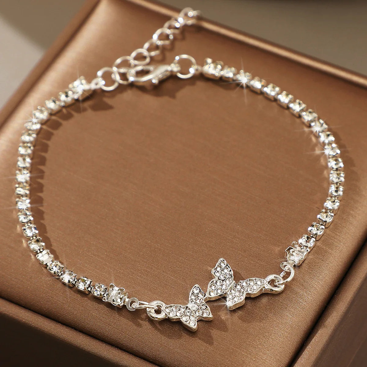 Hot Sale Exaggerate Individuality Metal Smooth Surface Water Drop Bangle for Woman  Adjustable Bracelet Paty Jewelry Daily Wear